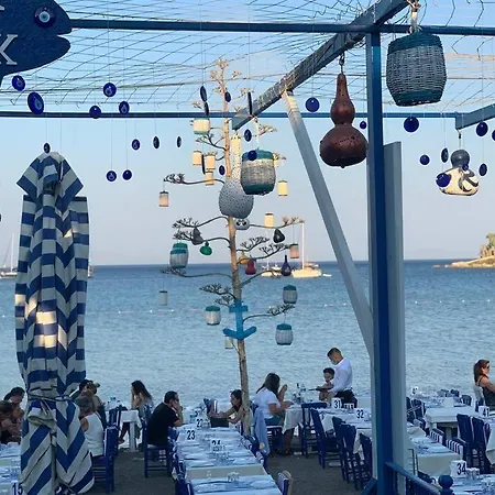 Merkezde Ful Deniz Manzarali 빌라 *